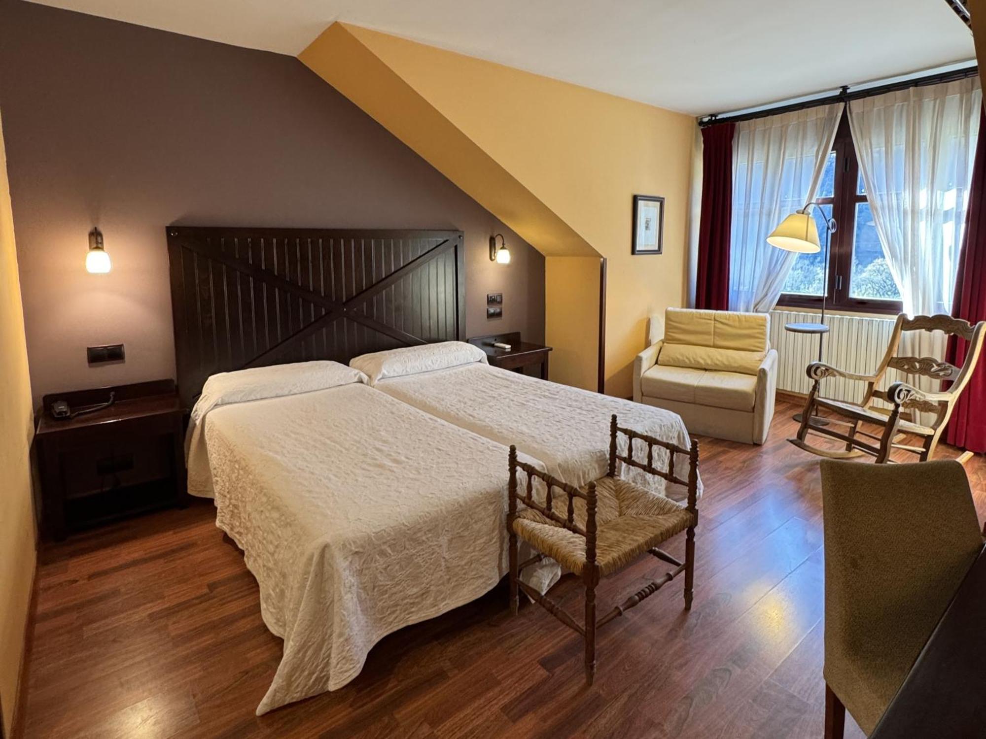 Hotel Cotiella Campo  Dış mekan fotoğraf
