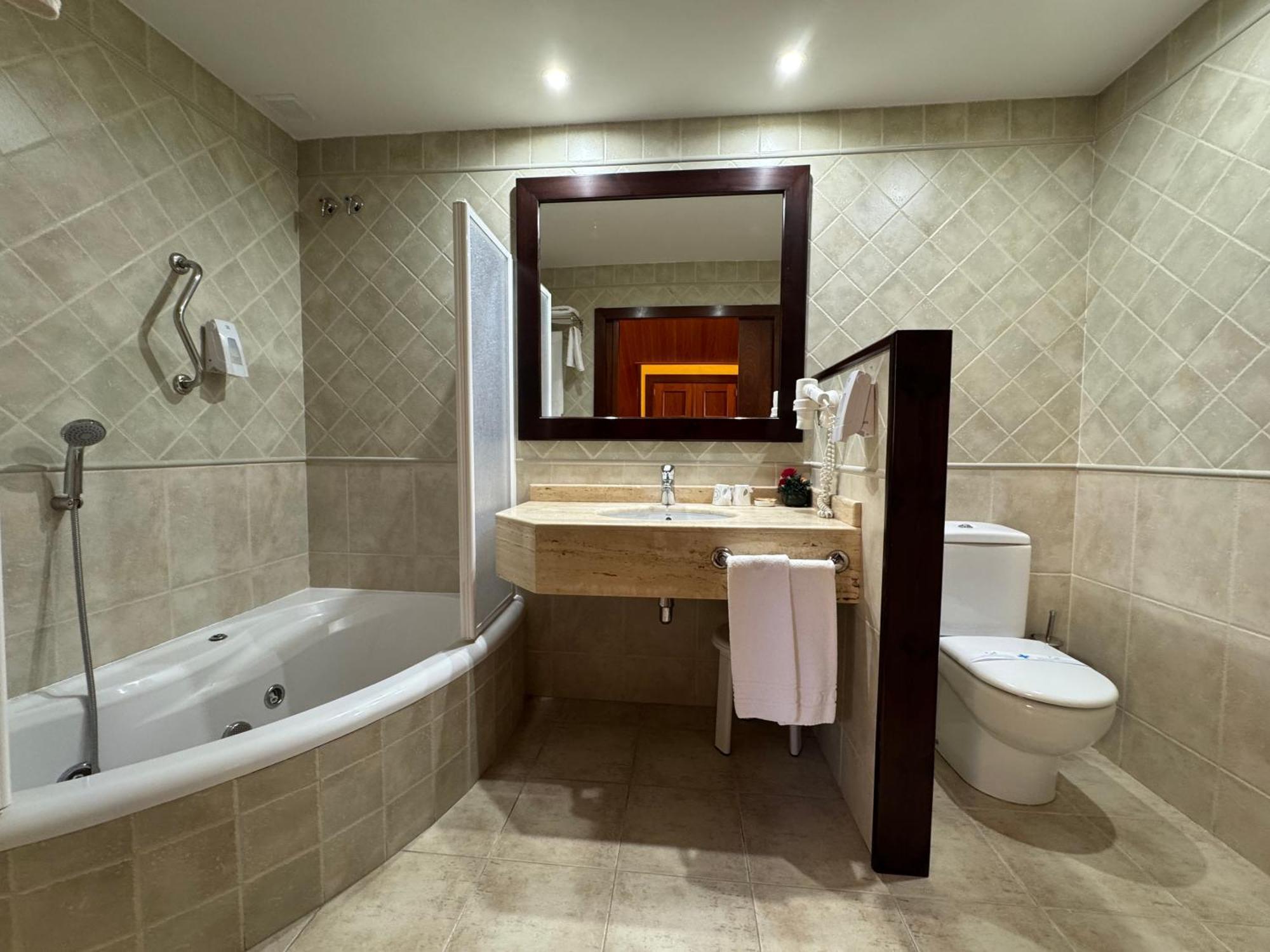 Hotel Cotiella Campo  Dış mekan fotoğraf